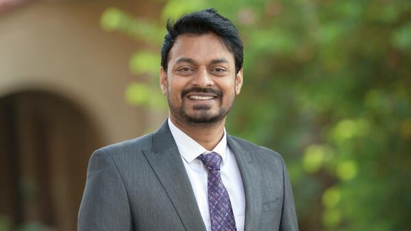 Grad student at Anderson Hall, UCR School of Business